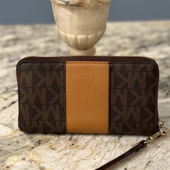Michael Kors Brown and Tan Logo Zip Wristlet Wallet - Picture 4 of 5